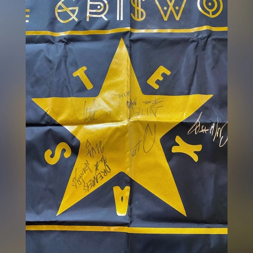 The Griswolds Flag SIGNED Autograph BANNER The Low Lives Tour 2017 🐝